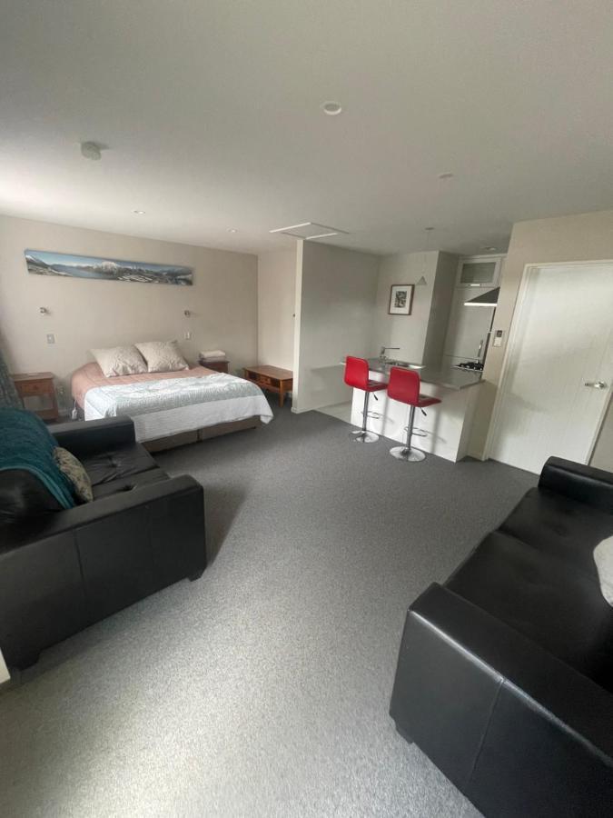 And Motel